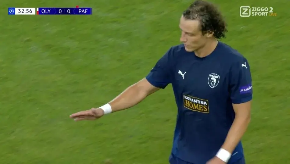 离场, 路易斯选择 离场, 路易斯选择