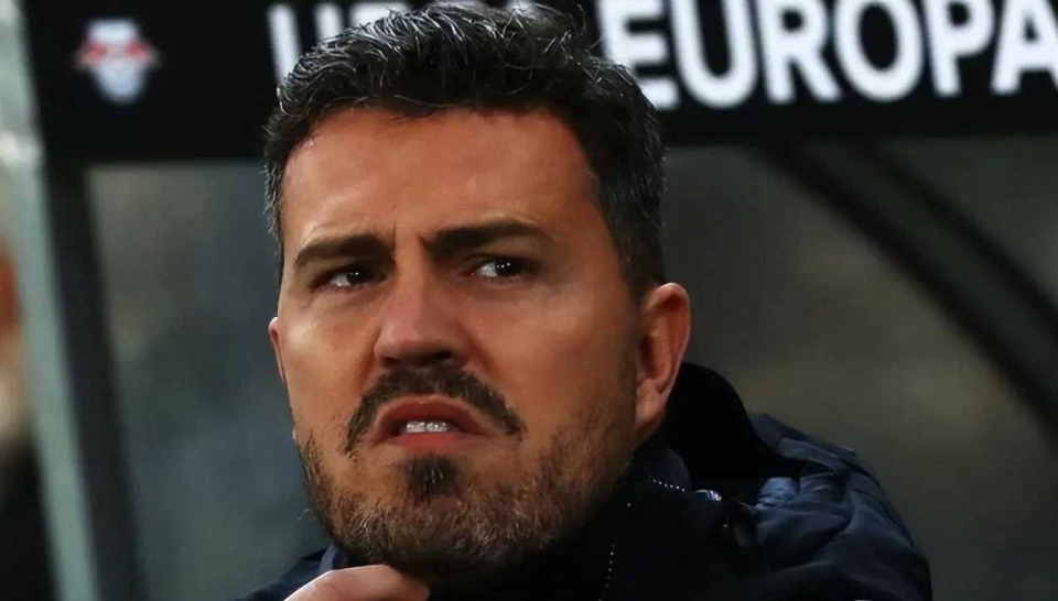 帅主要候选, 球员时代出, 在获得面试 帅主要候选, 球员时代出, 在获得面试